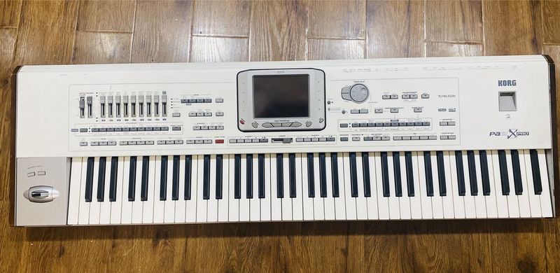 Korg Pa2x pro holati yaxshi