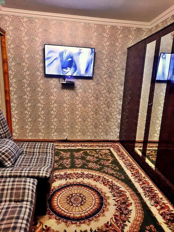 Продам 2/4/5 Буюк ипак йули метро Продам 2/4/5 Буюк ипак йули метро
