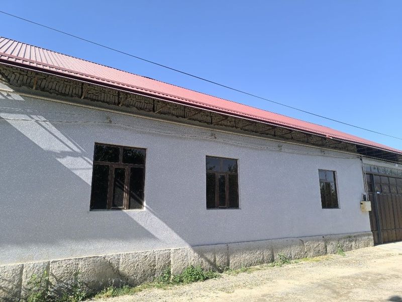 Hovli sotiladi joylashuvi juda ajoyib Hovli sotiladi joylashuvi juda ajoyib