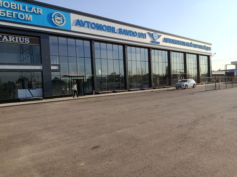 Продается Здание - Автосалон 70 соток - Кумарик бетонка