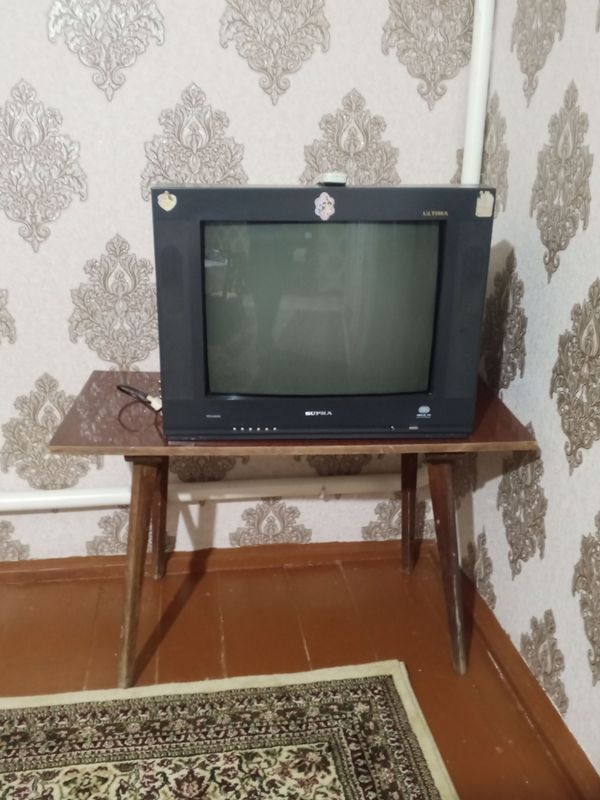 televizor sotiladi