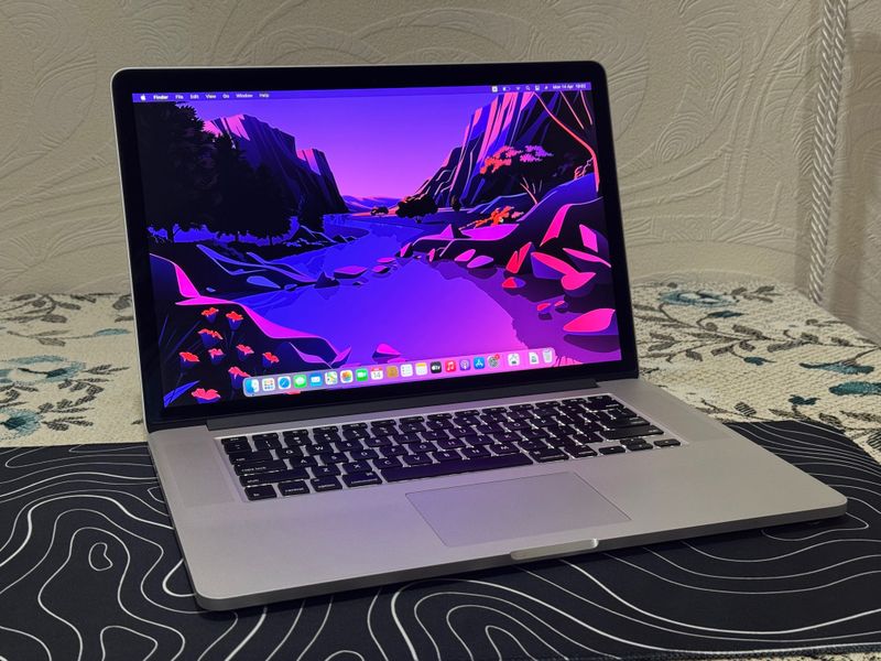 MacBook Pro 2013 15 inch intel Core i7 MacBook Pro 2013 15 inch intel Core i7