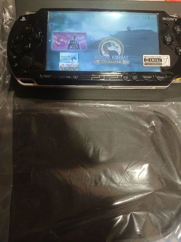 Assalom alekum Psp Sotiladi 2004 model Black qora rang Assalom alekum Psp Sotiladi 2004 model Black qora rang