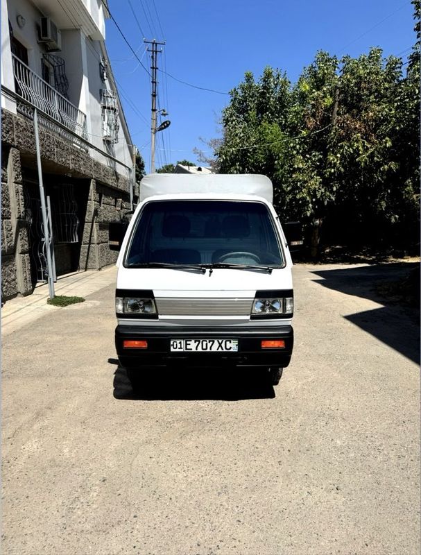 2025 , 24.700 km