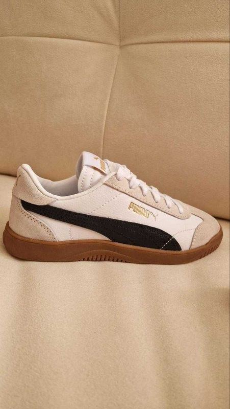 Женские кроссовки PUMA Club 5v5 Suede оригинал новые 5.5 US (35.5 EU) Женские кроссовки PUMA Club 5v5 Suede оригинал новые 5.5 US (35.5 EU)