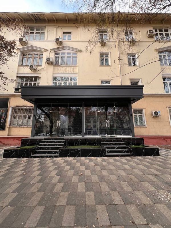 ПРОДАЕТСЯ НЕЖИЛОЕ ПОМЕЩЕНИЕ!!! Шота руставлелли 130м2 ПРОДАЕТСЯ НЕЖИЛОЕ ПОМЕЩЕНИЕ!!! Шота руставлелли 130м2