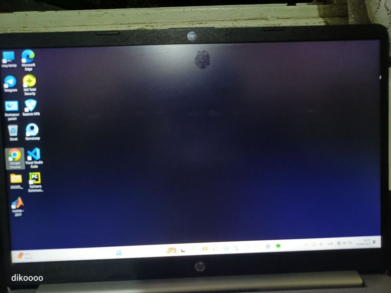 Model: hp core i5