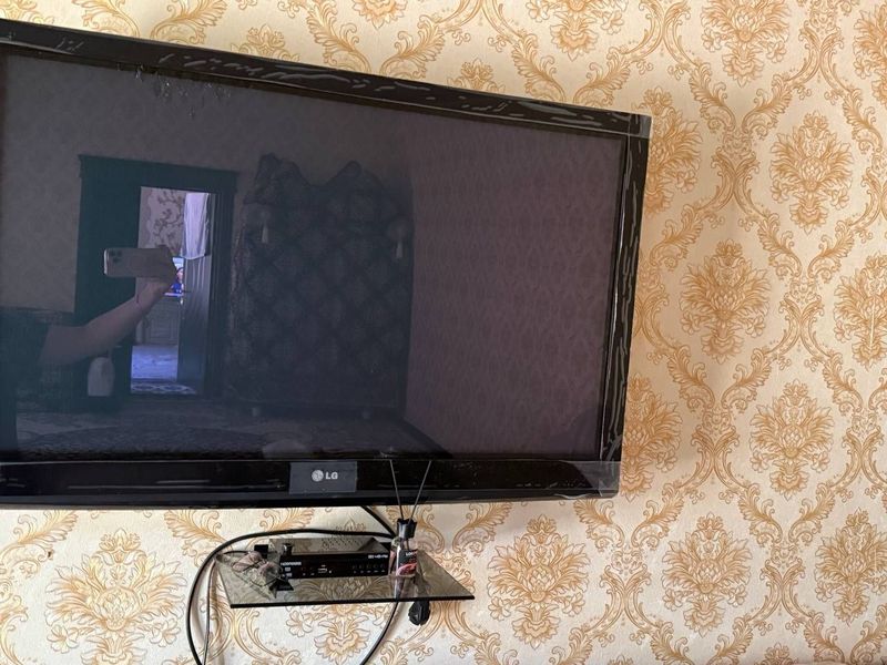 Televizor 43 sotiladi Televizor 43 sotiladi