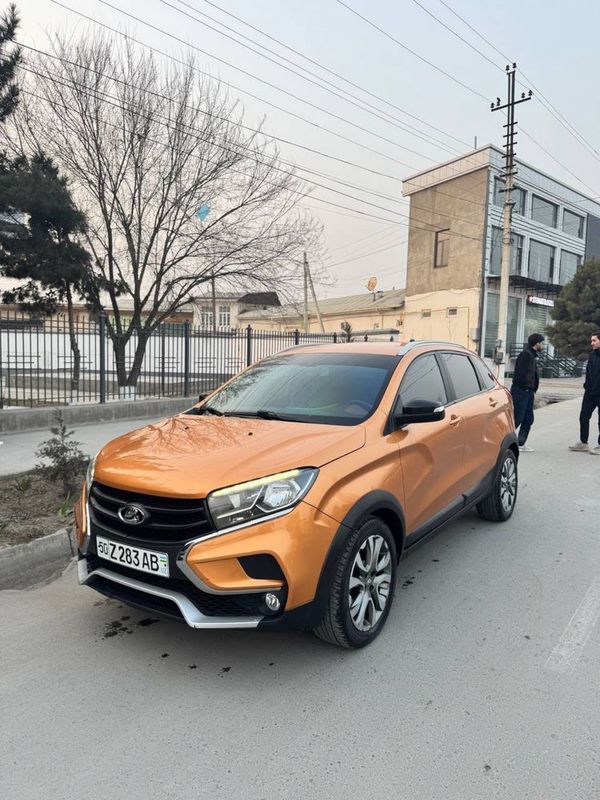 lada sotiladi 2021 yil 62000 yurgan kraskasi toza