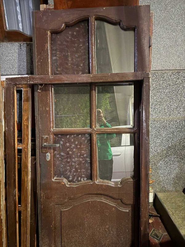 Тахтали эшиклар 4 та дона