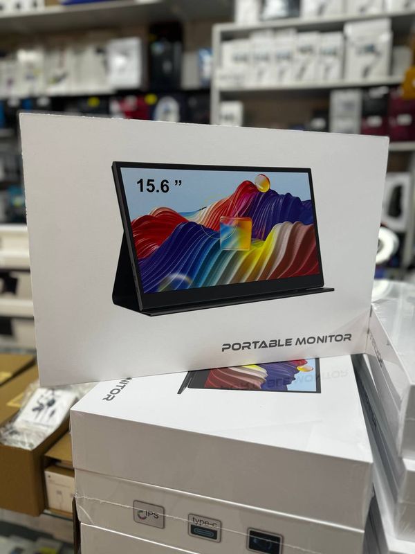 Портативный монитор 15.6 дюймов