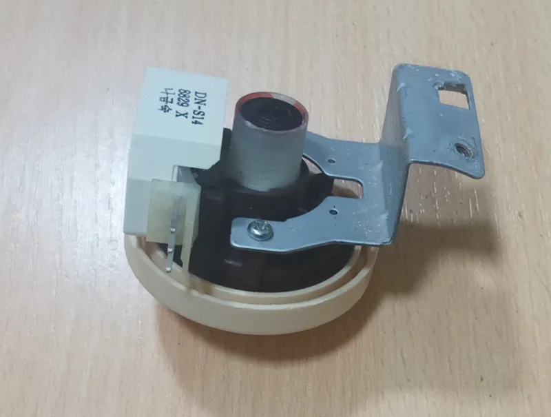 Реле (пресостат) для Ст. машин автомат "Samsung"!