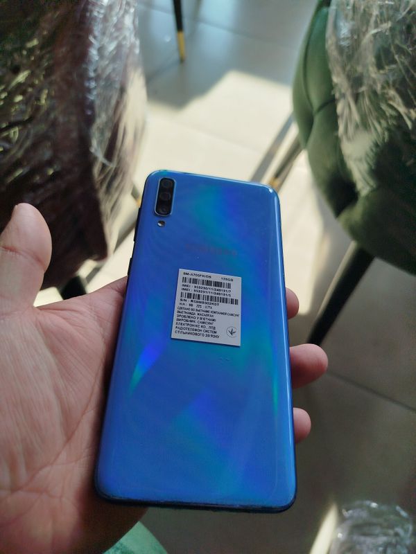 Samsung A70 128gb Samsung A70 128gb