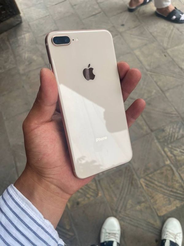 Iphone 8 plus 64 gb LL/A