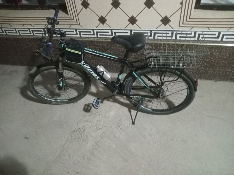 Velosiped sotiladi. Sostayaniysi yangi. Velosiped sotiladi. Sostayaniysi yangi.