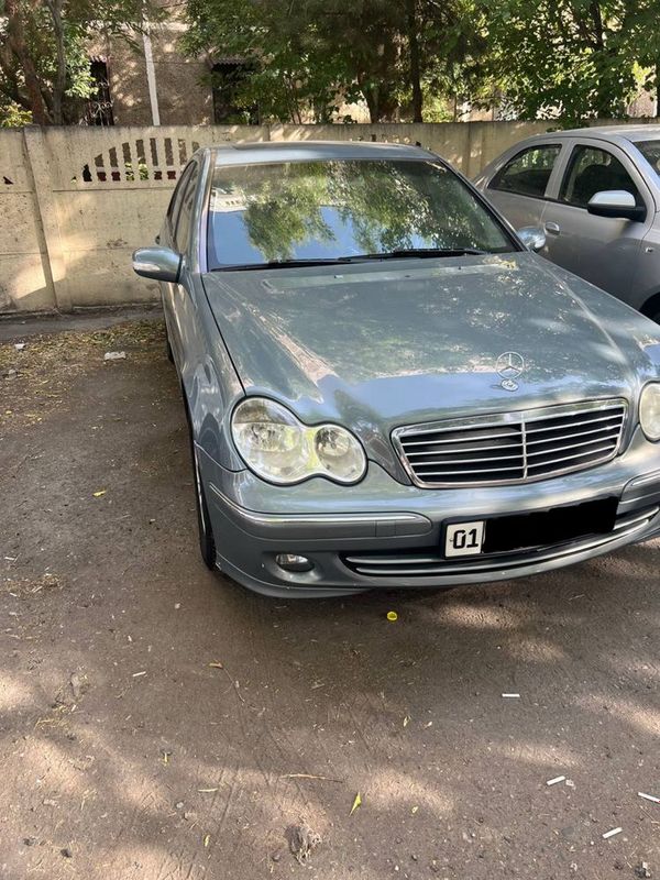 Mersedec - Benz w 203 compressor 2005 машина 1.8л мотр 271 Mersedec - Benz w 203 compressor 2005 машина 1.8л мотр 271