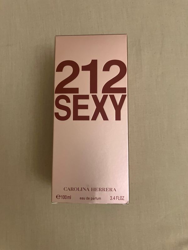 Продам новые духи 212 Sexy 50 мл от Carolina Herrera оригинал!