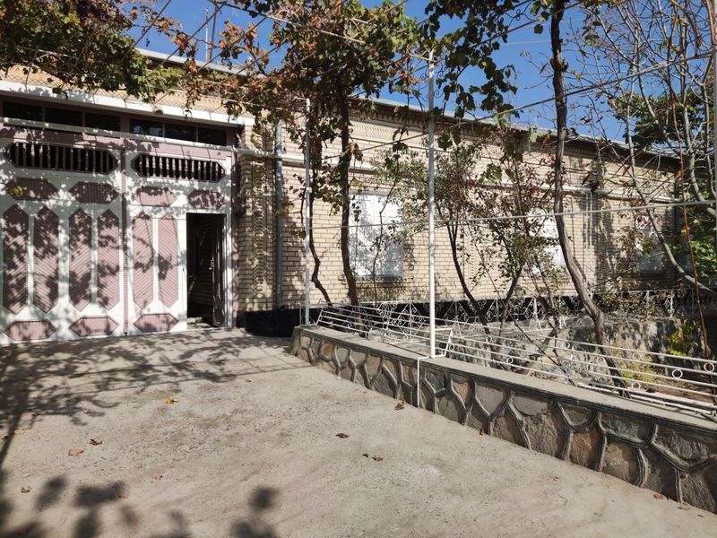 Buxoro vil Vobkent tum Soʻfidehqon qishlogʻidagi hovli sotiladi. Buxoro vil Vobkent tum Soʻfidehqon qishlogʻidagi hovli sotiladi.