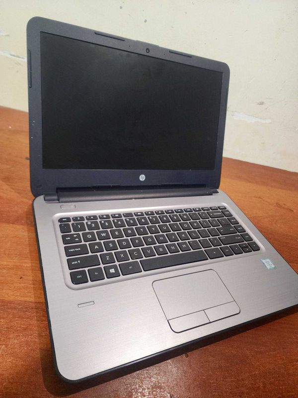 HP laptop 2017 model core i5 inside HP laptop 2017 model core i5 inside