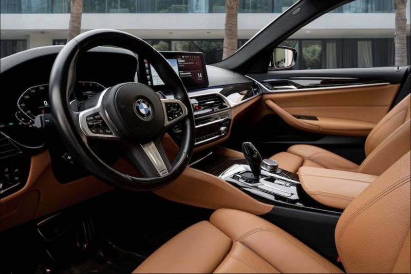 BMW 520i 2023 Idealniy