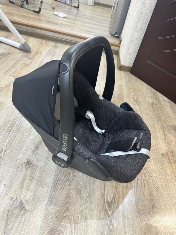 Автолюлька Maxi Cosi pebble