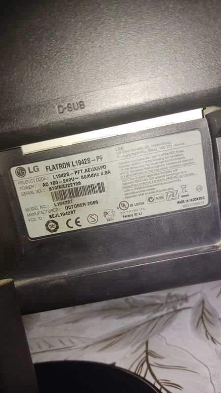Монитор Б/У, LG 2008 года, рабочий, подходящий для офисных работ