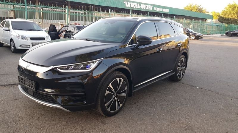 BYD Tang EV 2023 yil Qora Toza