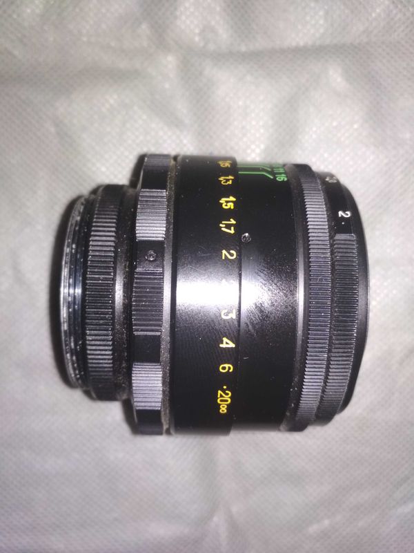 Продам объектив,,ГЕЛИОС" (СССР)