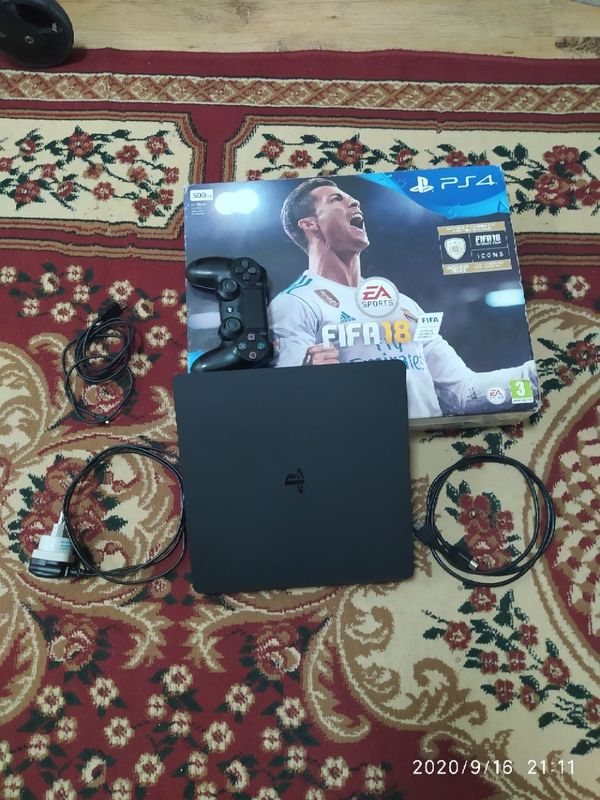 Продам PlayStation 4 500gb Slim