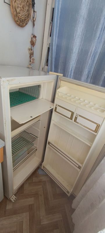 Продаётся холодильник Бирюса Продаётся холодильник Бирюса