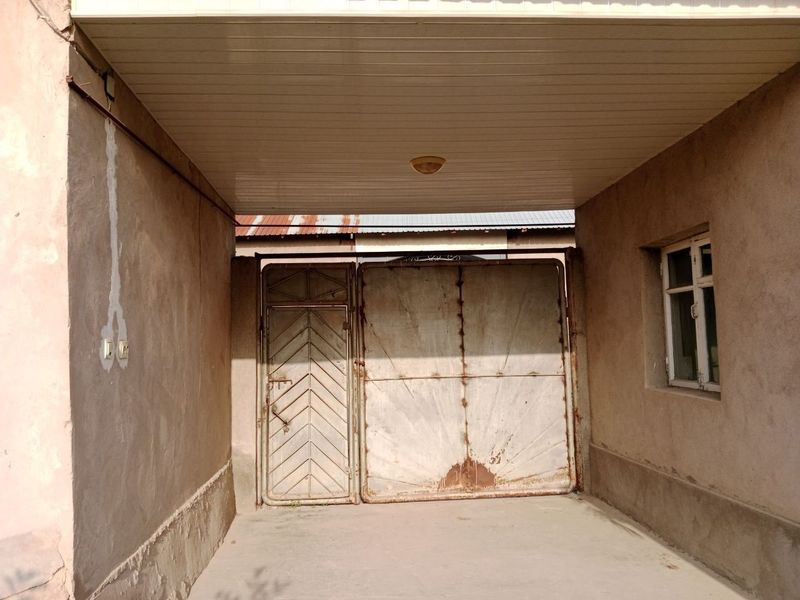 Uchaska sotiladi 10sotix yukari chirchik nurli yol maxallasida Uchaska sotiladi 10sotix yukari chirchik nurli yol maxallasida
