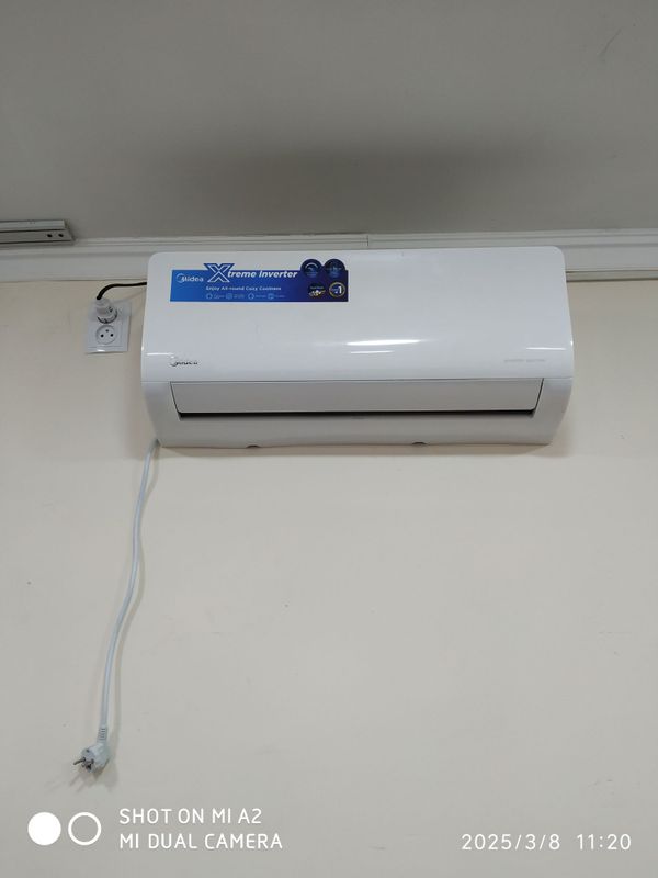 Midea 12 inverter 2 штук продам оба вместе цена за оба комплекта Midea 12 inverter 2 штук продам оба вместе цена за оба комплекта