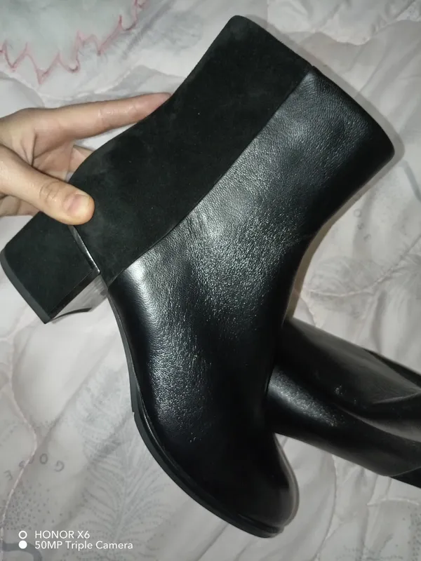 Ayollar etigi Ayollar etigi