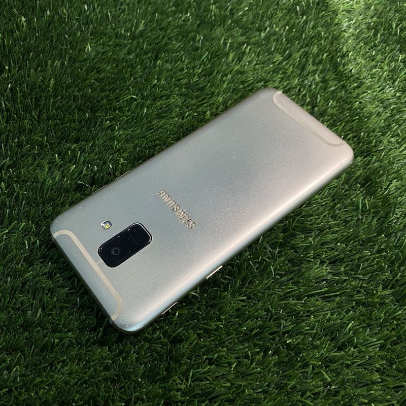 Samsung Galaxy A6 Samsung Galaxy A6