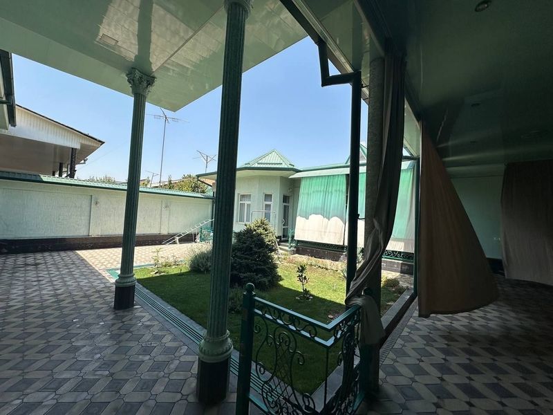 Срочно продаётся дом участок
