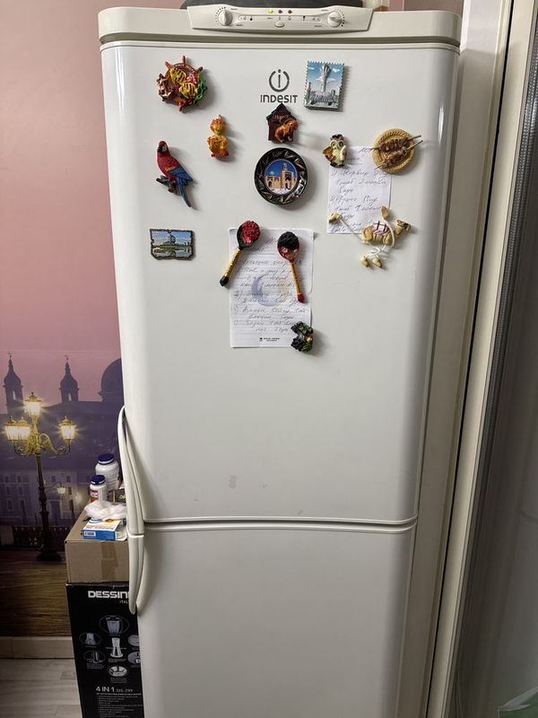 Indesit холодильник Indesit холодильник