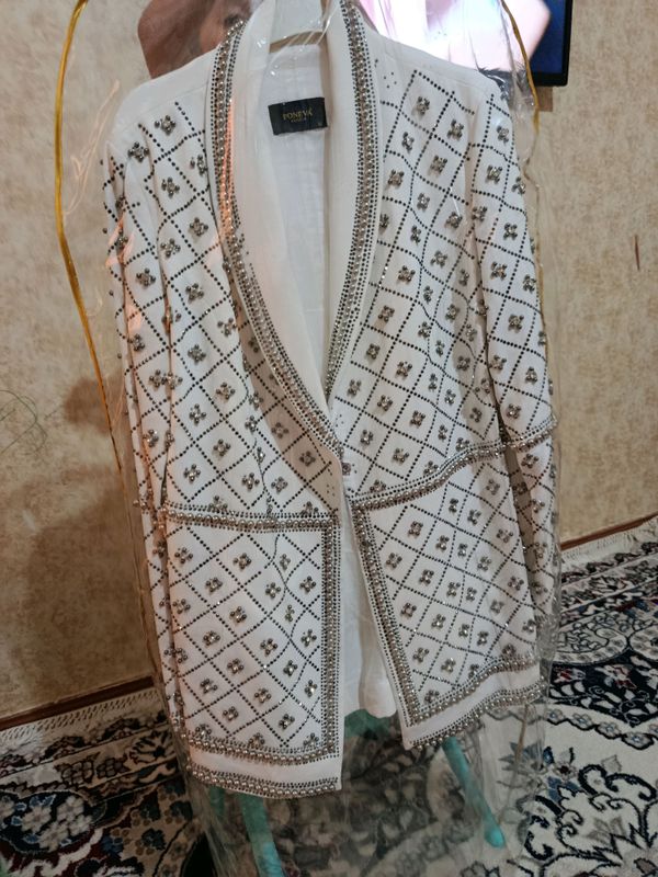 кастюм кастюм