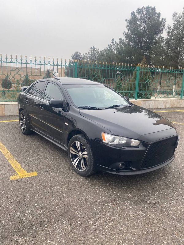 Mitsubishi lancer 10