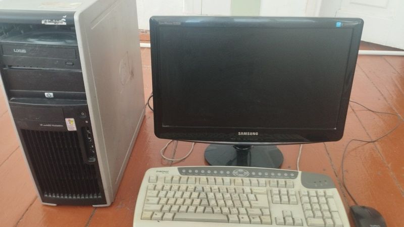 PC kompyurer sotiladi cs,pes 2012 oyini bn. PC kompyurer sotiladi cs,pes 2012 oyini bn.