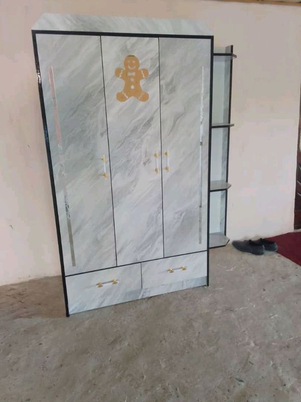 shkaf sotiladi 650ming srochno shkaf sotiladi 650ming srochno