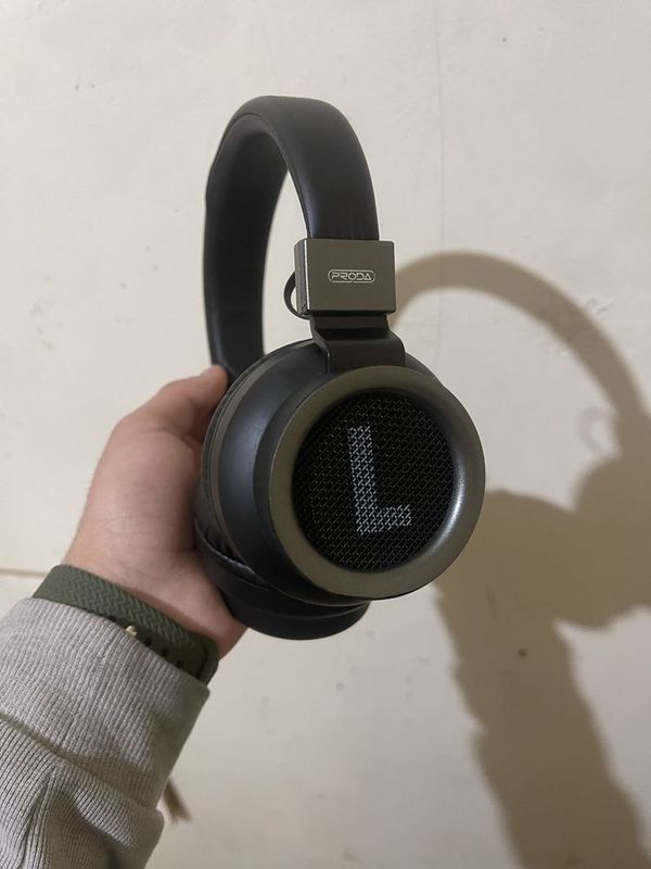 Bluetooth наушники/headphones PHB400