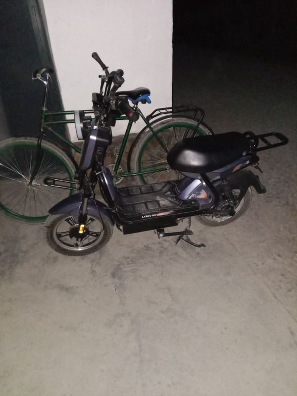 Skuter sotaman narxi kelishilgan xolatda Skuter sotaman narxi kelishilgan xolatda