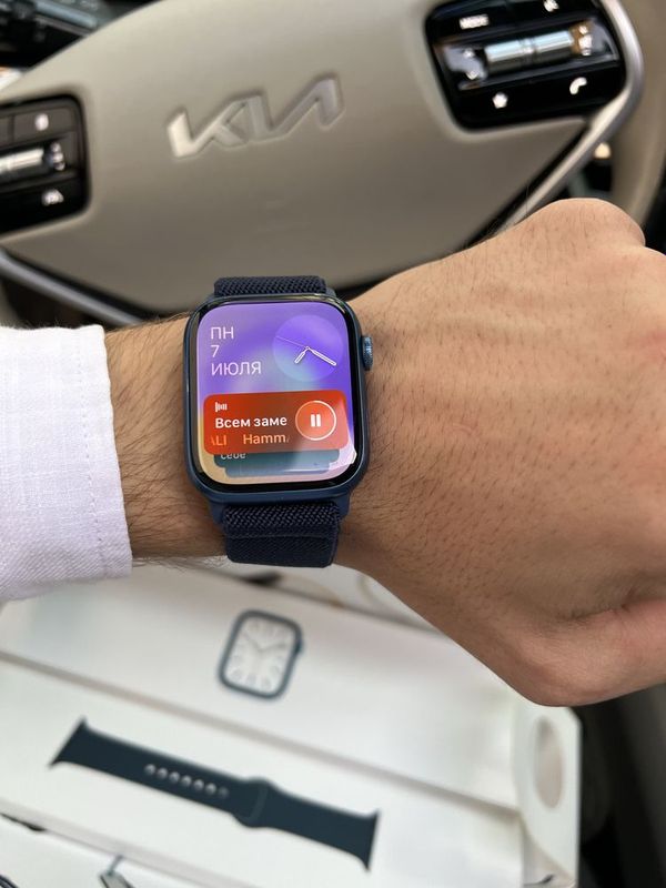 Продам Apple Watch 7 45mm Blue Продам Apple Watch 7 45mm Blue