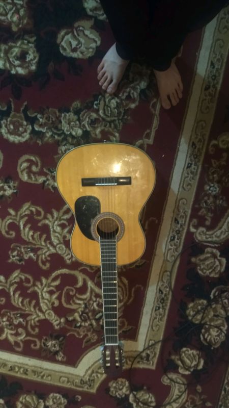 gitara klacik 39razmer Yamaha gitara klacik 39razmer Yamaha