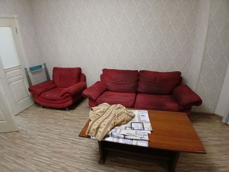 Divan kerislo va taxtalik shurnalnik Divan kerislo va taxtalik shurnalnik
