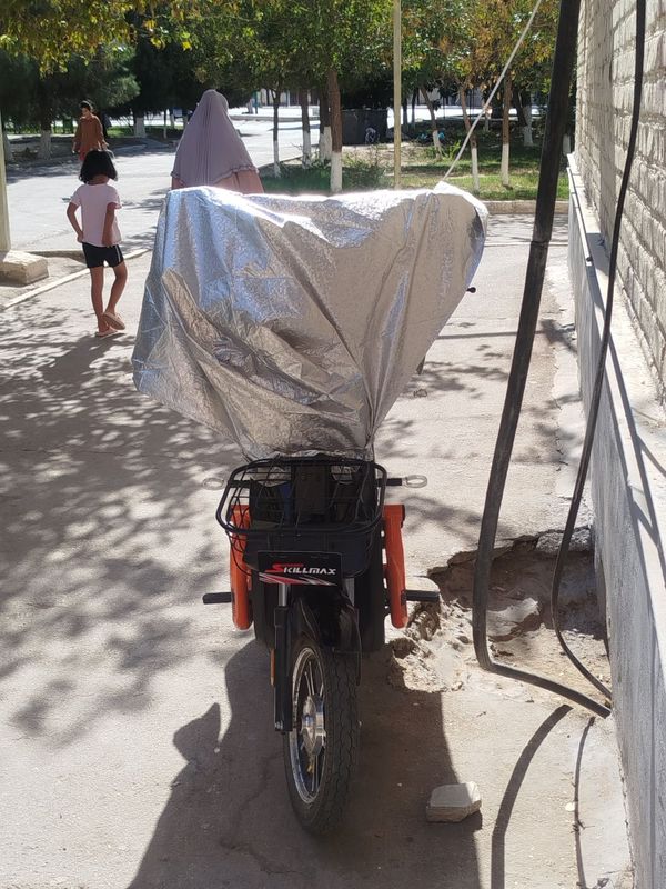 Sotiladi masla skuter Sotiladi masla skuter