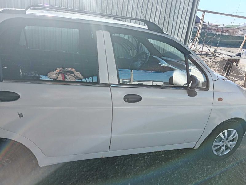 Matiz avtomashinasi sotiladi Matiz avtomashinasi sotiladi