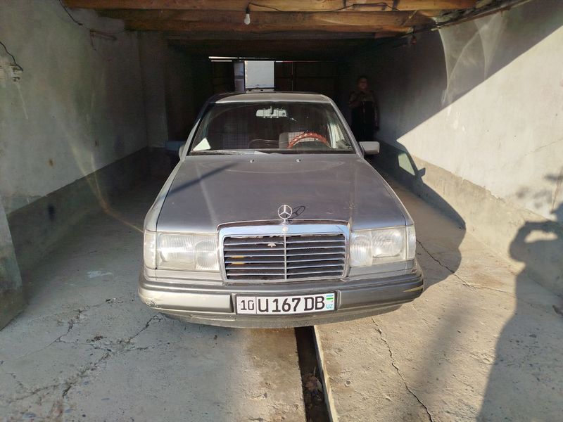 Mersedes Benz w124 230E Mersedes Benz w124 230E