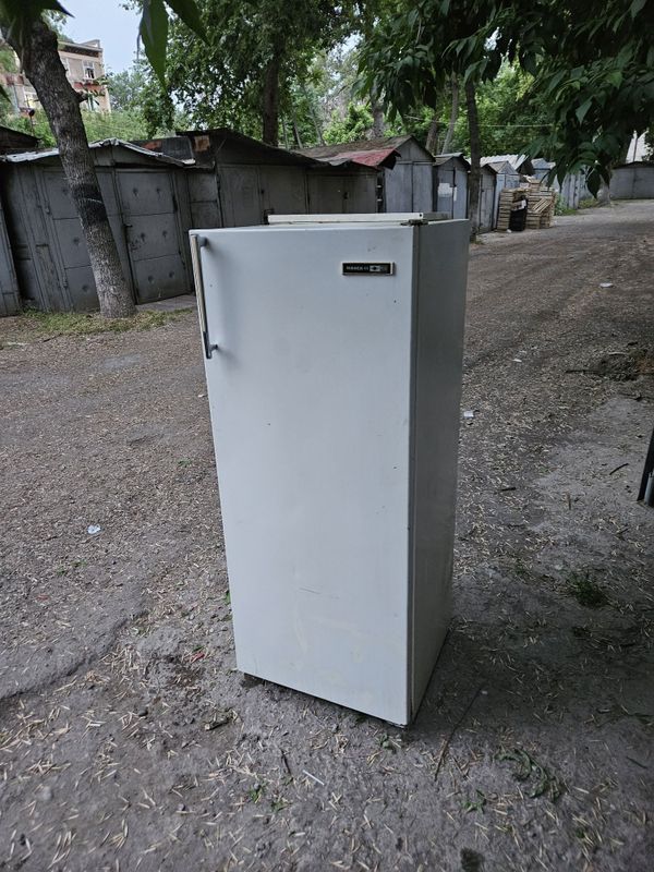 Продаётся холодильник Минск 11 рабочий Продаётся холодильник Минск 11 рабочий