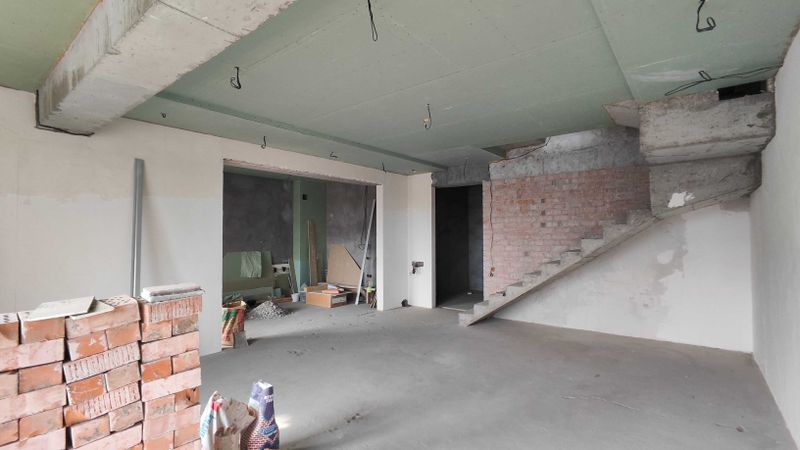Продается квартира в Центре 4-х Комнатная ДУПЛЕКС -146кв.м. Продается квартира в Центре 4-х Комнатная ДУПЛЕКС -146кв.м.